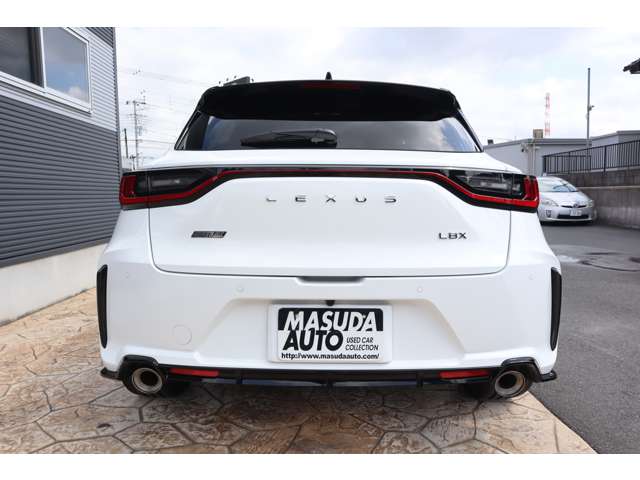 Lexus LBX 6