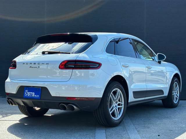Porsche Macan 12