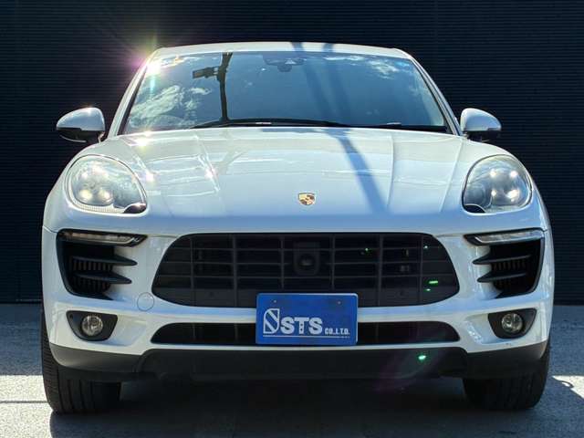 Porsche Macan 8