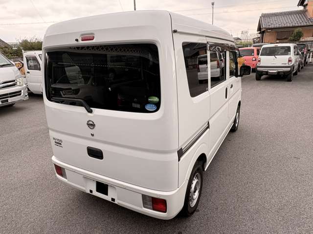 Nissan NV100 Clipper 10