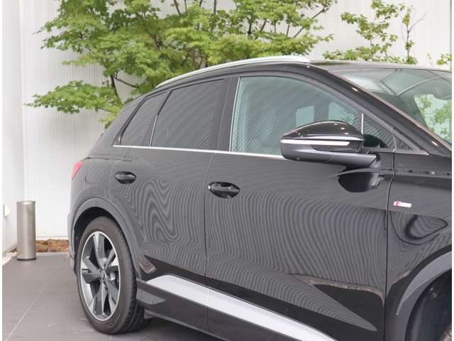 Audi Q4 e-tron 5