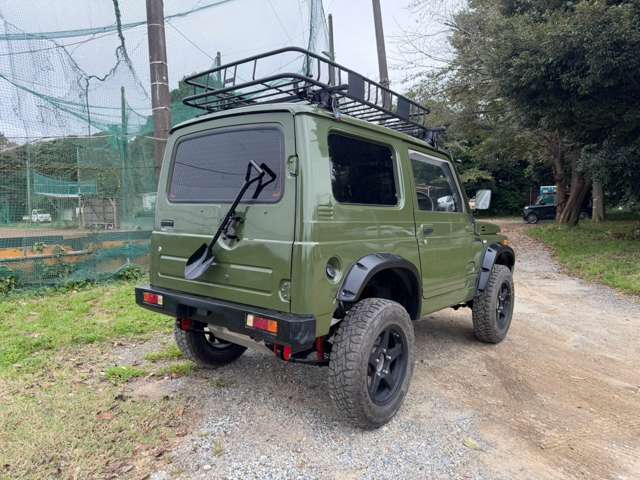 Suzuki Jimny 6