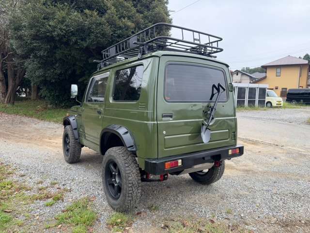 Suzuki Jimny 7