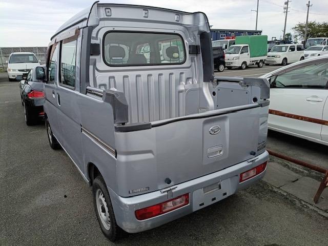 Daihatsu Hijet Deck Van 2