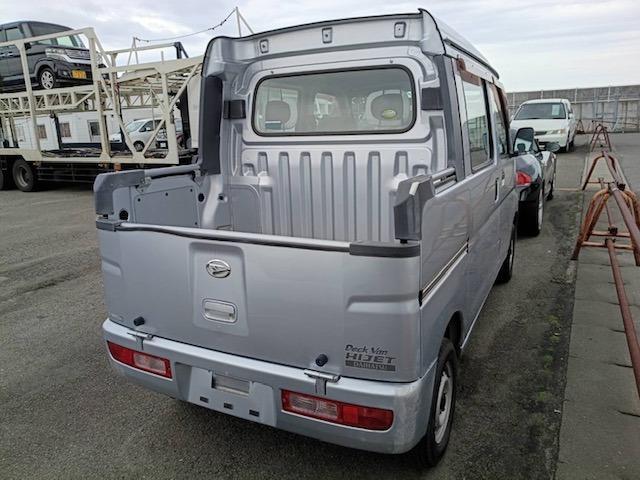 Daihatsu Hijet Deck Van 5