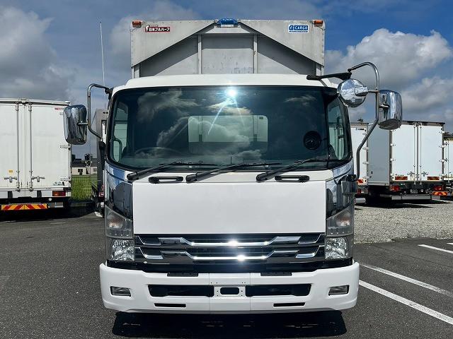 Isuzu Forward 3
