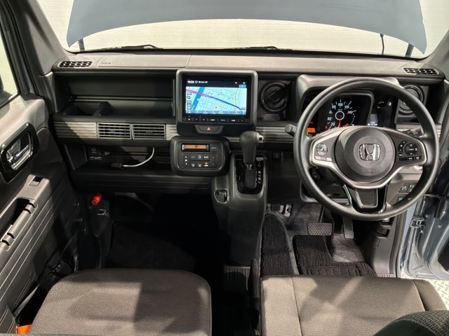 Honda N-VAN 8