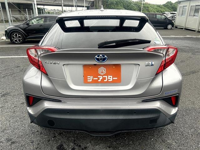 Toyota C-HR 12