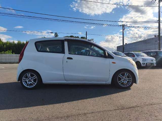 Daihatsu Mira 9