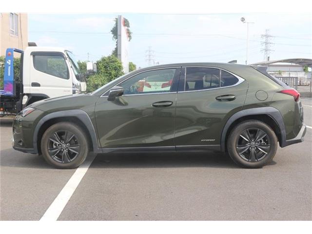 Lexus UX 11