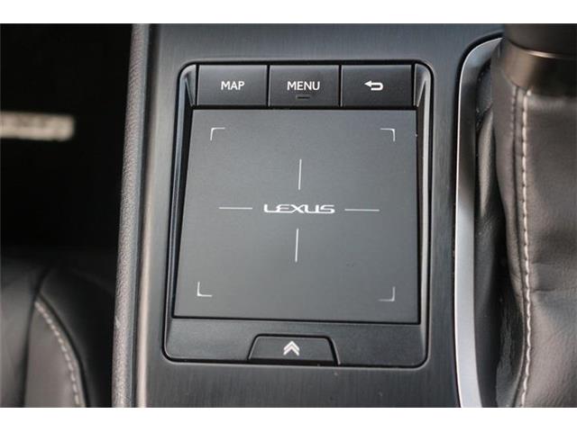Lexus UX 7