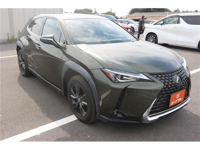 Lexus UX 8