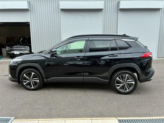 Toyota Corolla Cross 9
