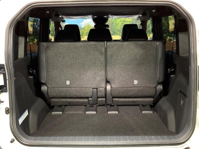 Toyota Land Cruiser FJ 11