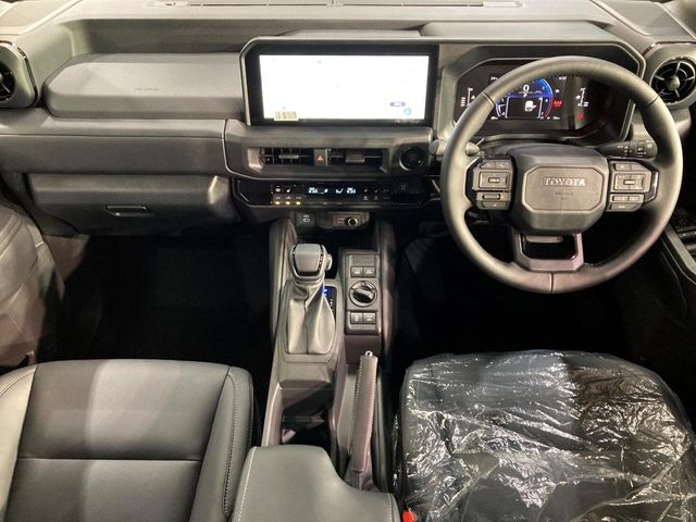 Toyota Land Cruiser FJ 2