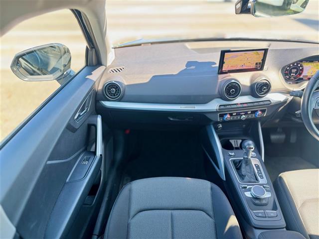 Audi Q2 3