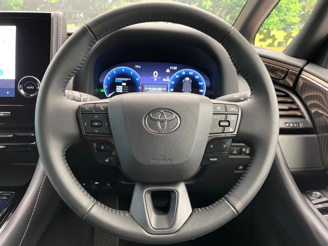 Toyota Alphard 11