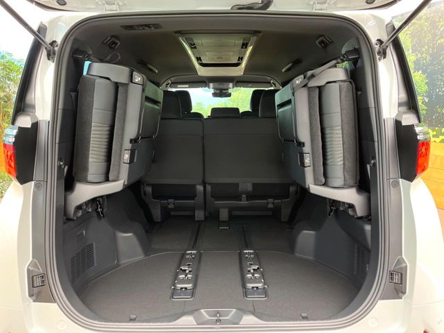 Toyota Alphard 10