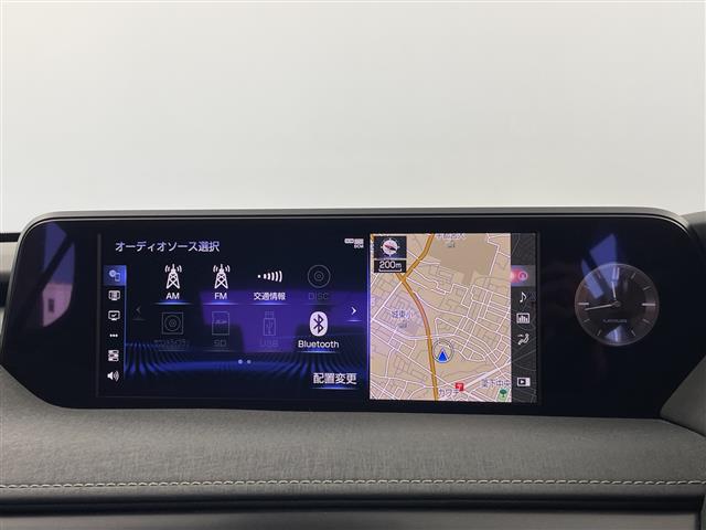 Lexus UX 7