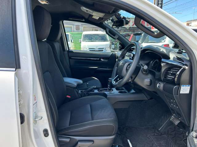 Toyota Hilux 11