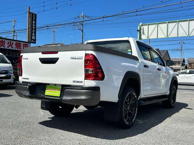 Toyota Hilux 5