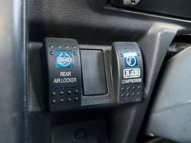 Suzuki Jimny 4