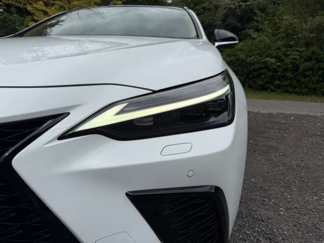 Lexus NX 8