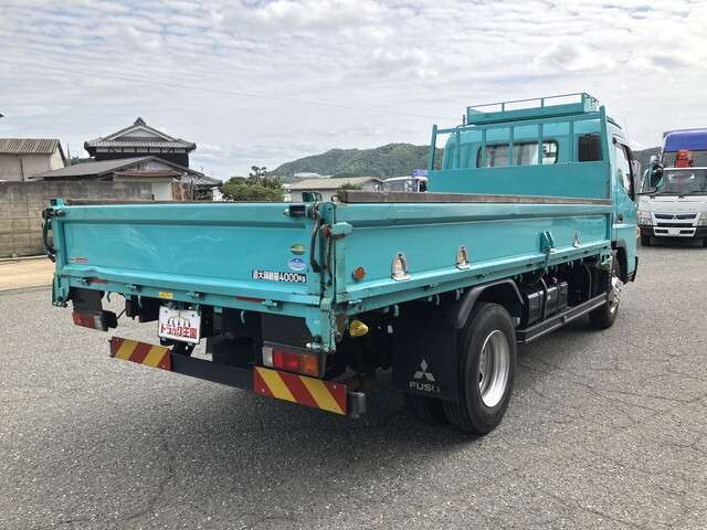 Mitsubishi Fuso Canter 2