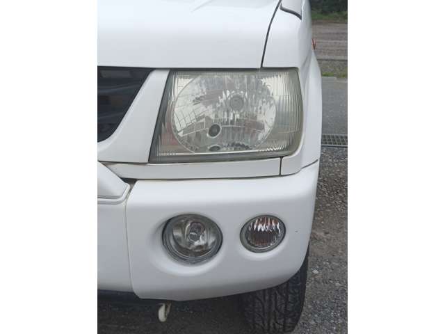 Mitsubishi Pajero Mini 12