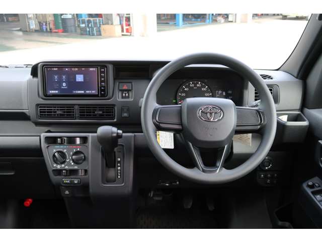 Toyota Pixis Van 9