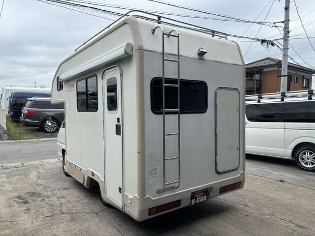 Toyota Light Ace Truck 7