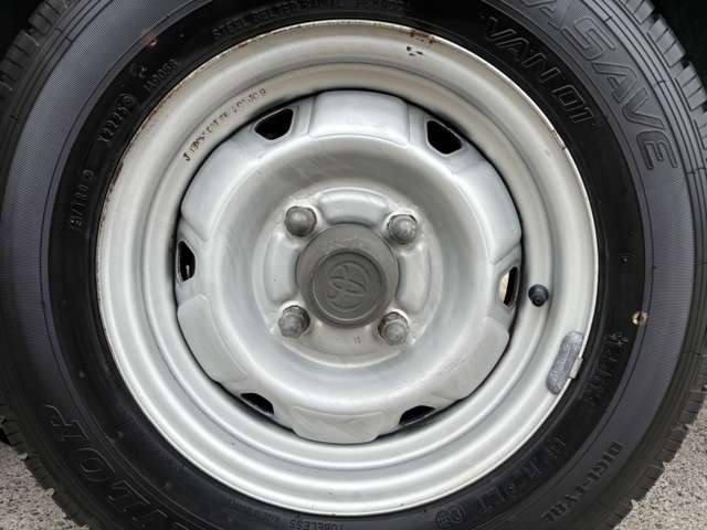 Toyota Light Ace Truck 9