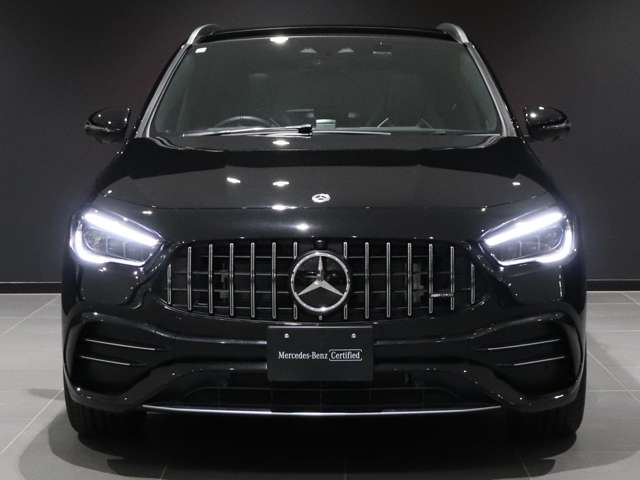 Mercedes-Benz GLA-Class 11