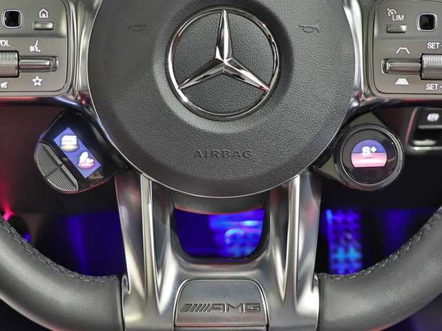 Mercedes-Benz GLA-Class 6