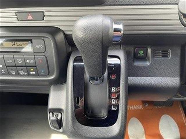 Honda N-VAN 12