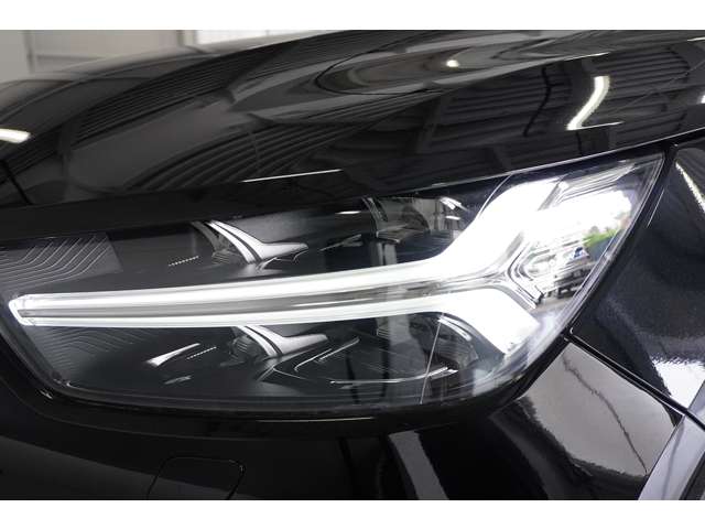 Volvo XC40 12