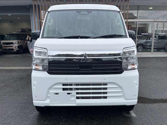 Mitsubishi Minicab Van 10