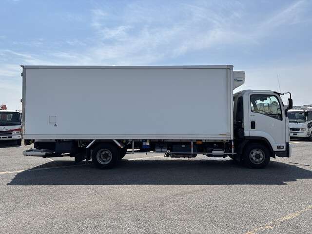 Isuzu Forward 5