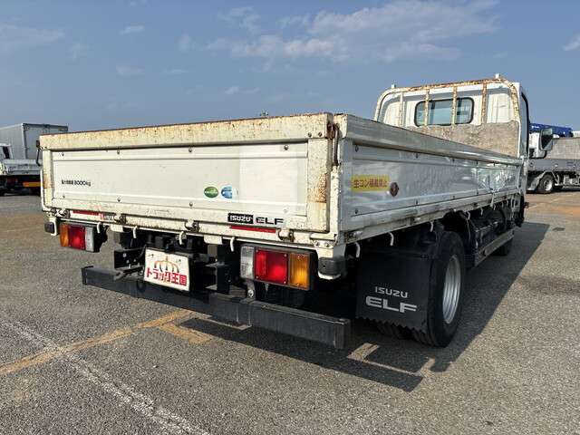 Isuzu Elf 2
