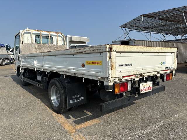 Isuzu Elf 3