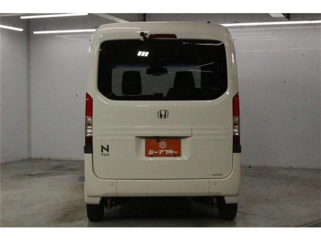 Honda N-VAN 8
