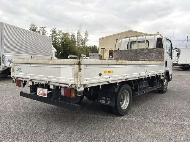 Isuzu Elf 2