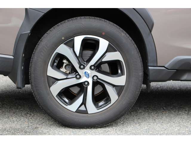 Subaru Legacy Outback 11