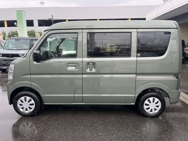 Mitsubishi Minicab Van 12