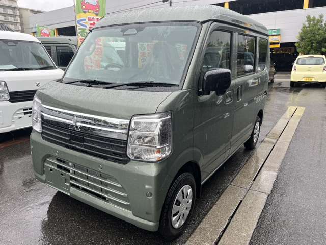 Mitsubishi Minicab Van 9