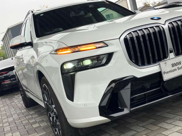 BMW X7 11