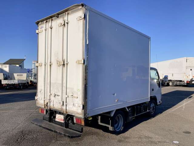 Isuzu Elf 2