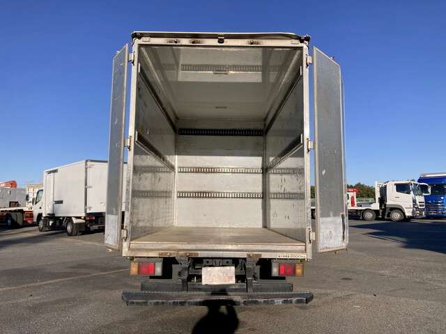 Isuzu Elf 9