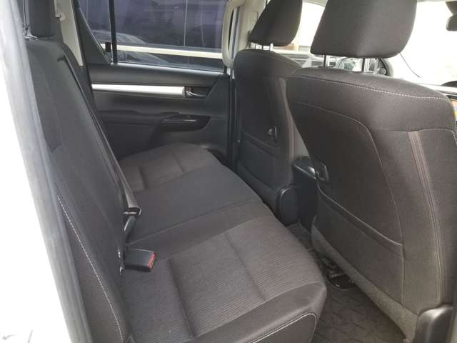 Toyota Hilux 11
