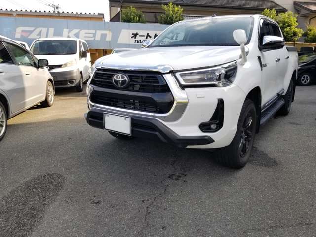 Toyota Hilux 2